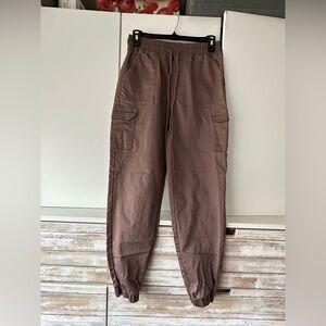 🤎 Blue Savvy Brown Cargo Jogger Pants – Size 7 – Like New